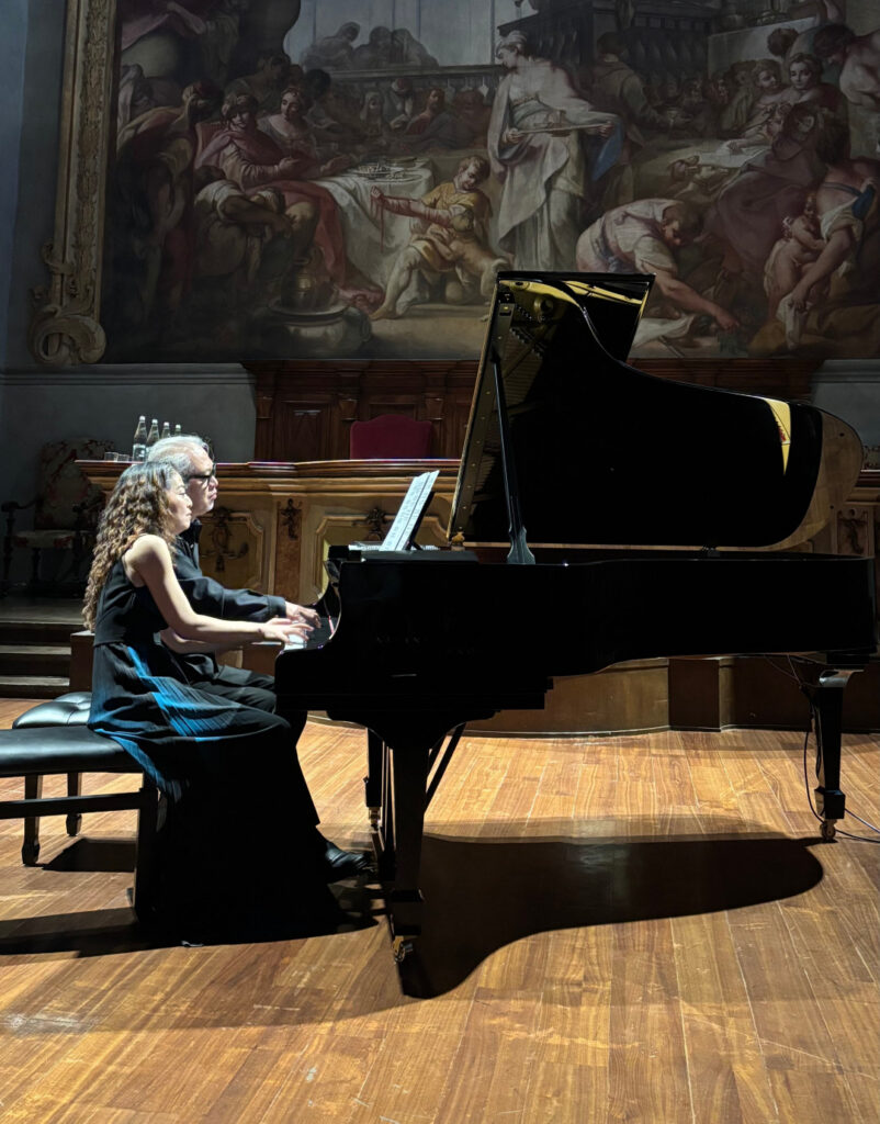 Il Duo Vivid, Chiharu Aizwa e Chong Park